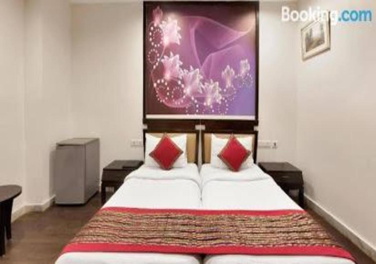 Hotel Loto - Sector 66 Noida Extérieur photo