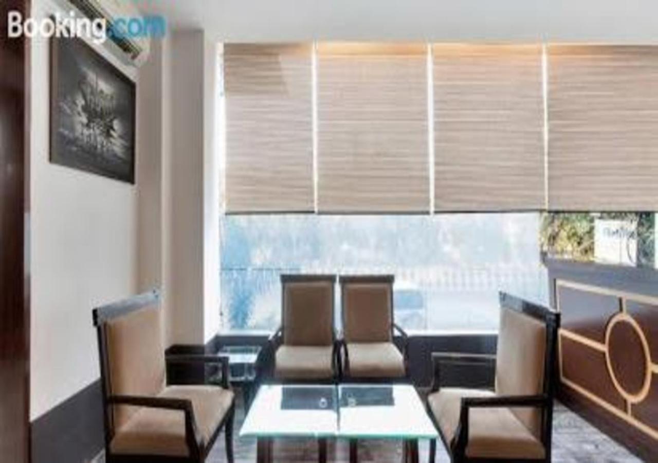 Hotel Loto - Sector 66 Noida Extérieur photo